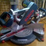 Торцювальна пила Bosch GCM 12 SD з протяжкою, 305 мм